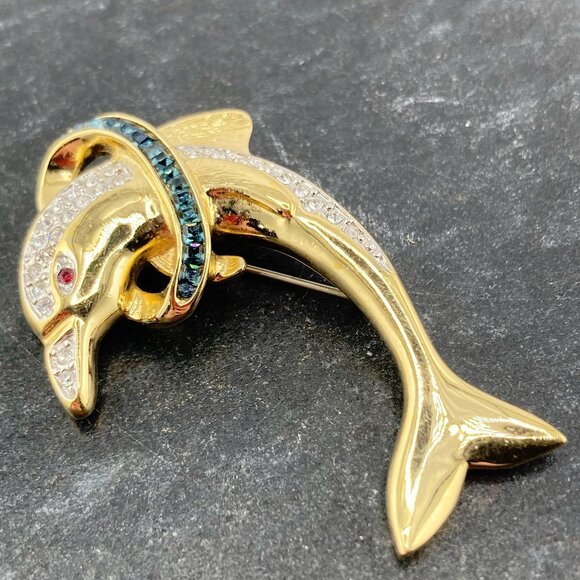 BUTLER Vintage gold tone metal leaping dolphin brooch ~ Signed rhinestone pin - Picture 5 of 10